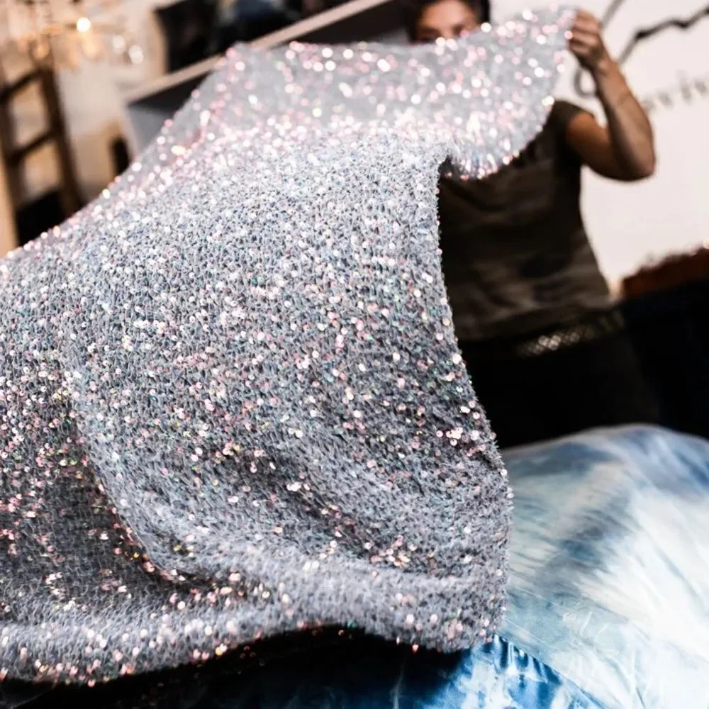 AVIVA STANOFF Sparkle Thunderstruck Throw Embellished with Sequins in 50X70”